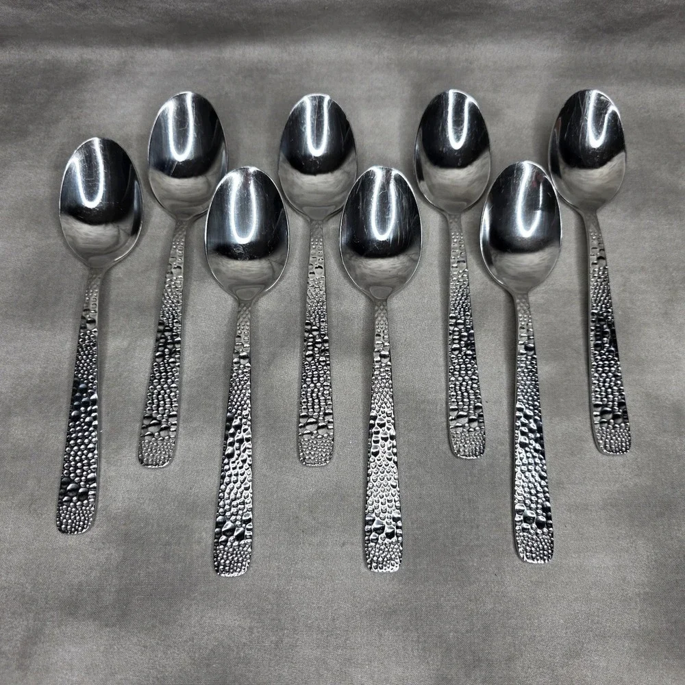 (X8) Hammered Silver Tone Dinner Spoons 7 3/8